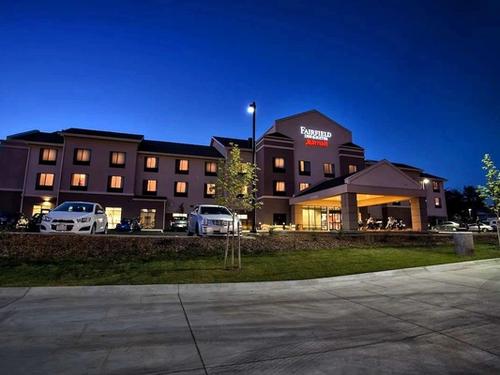 Fairfield Inn & Suites Moscow