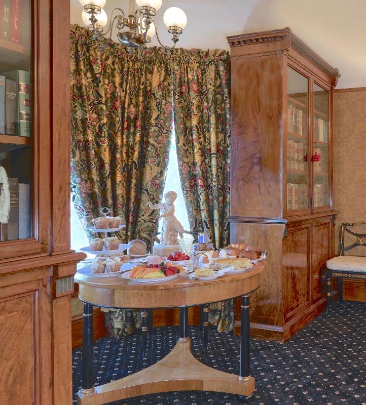 Photo of The Charles Pacific Grove - Elevated continental breakfast
