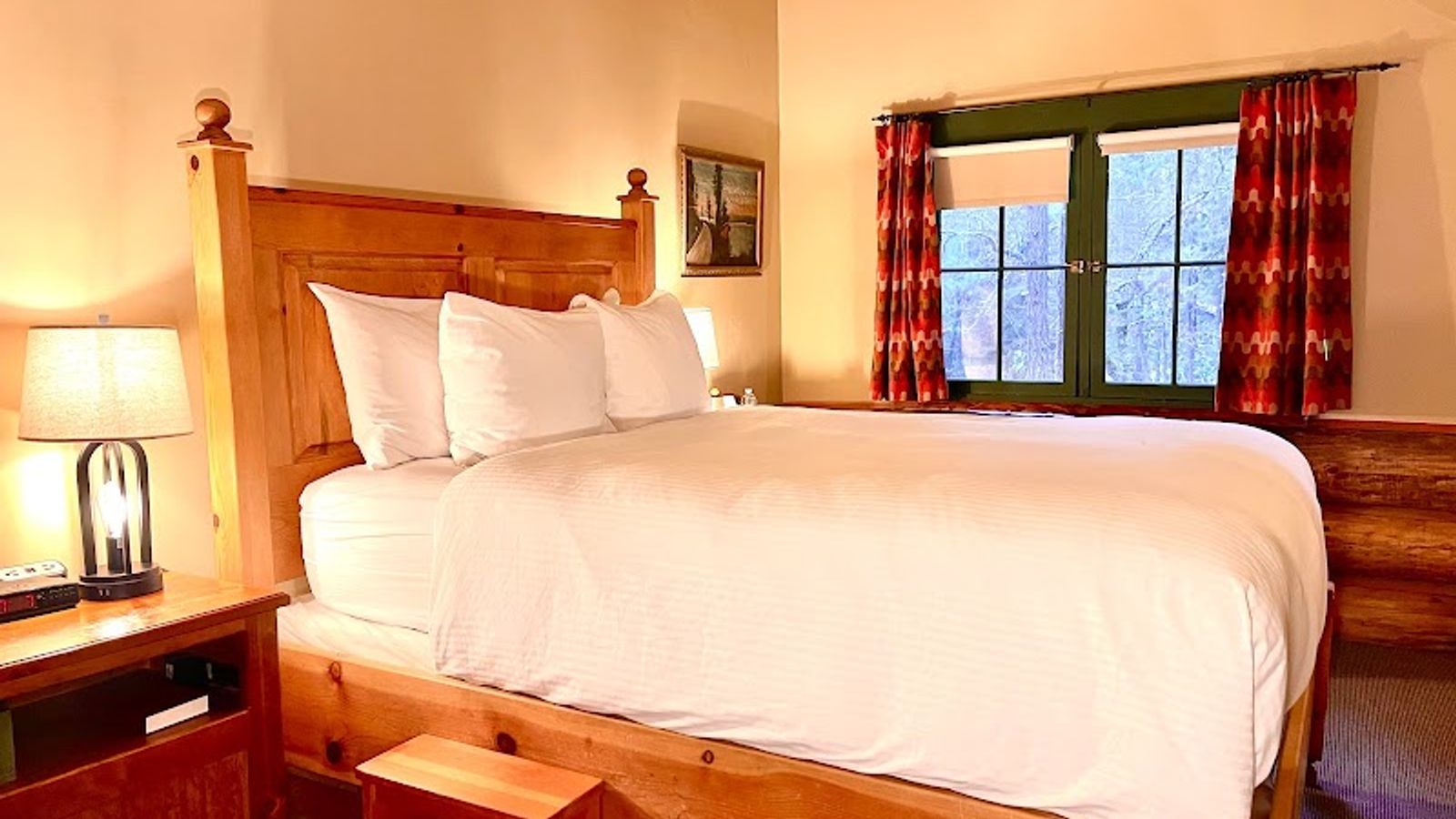 Photo of Weasku Inn - Historic Lodge Room with Queen Bed