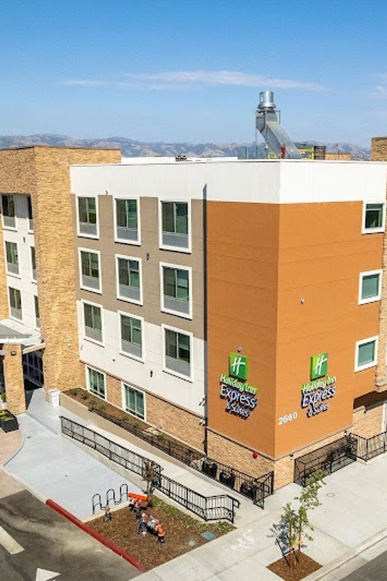 Photo of Holiday Inn Express & Suites San Jose – Silicon Valley by IHG