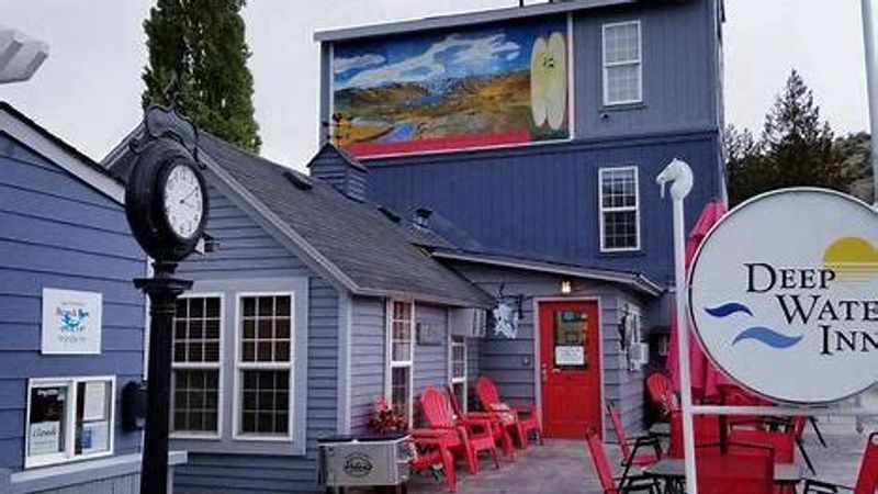 Photo of Deep Water Inn