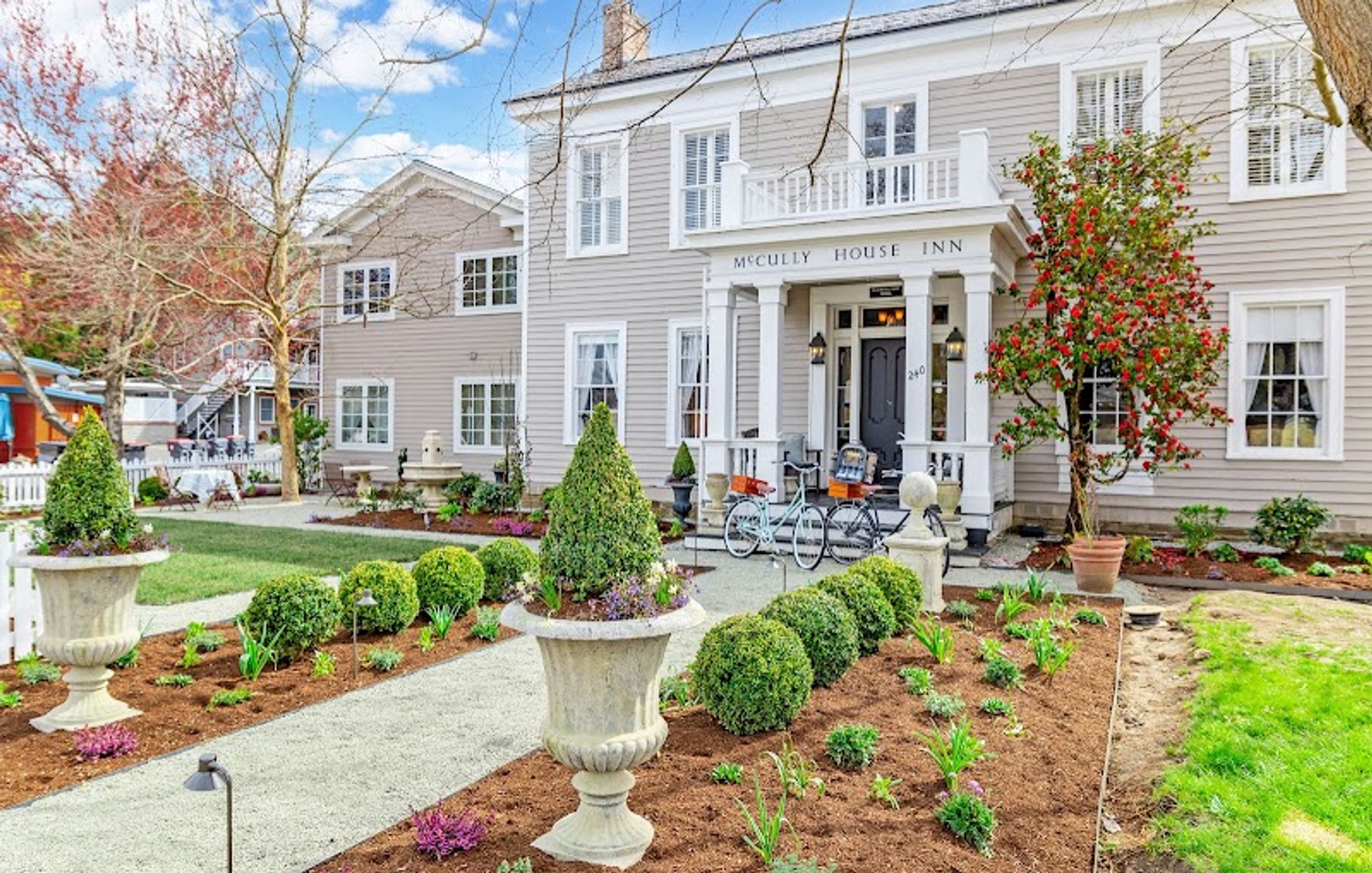 McCully House Inn