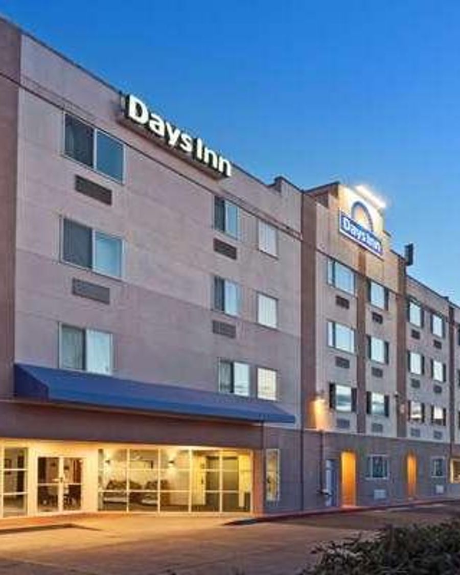 Days Inn by Wyndham Seatac Airport