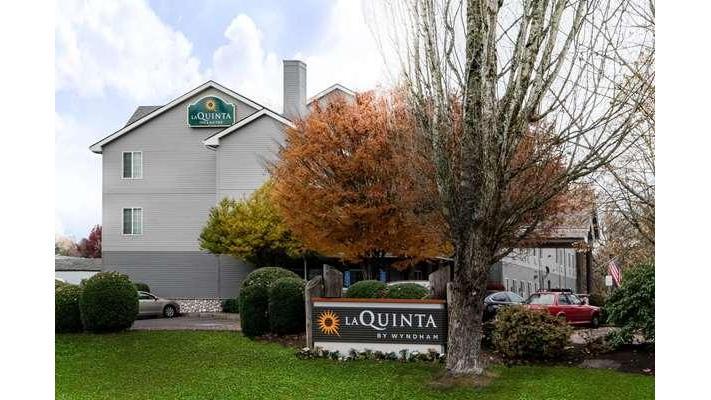 Photo of La Quinta Inn & Suites by Wyndham Eugene