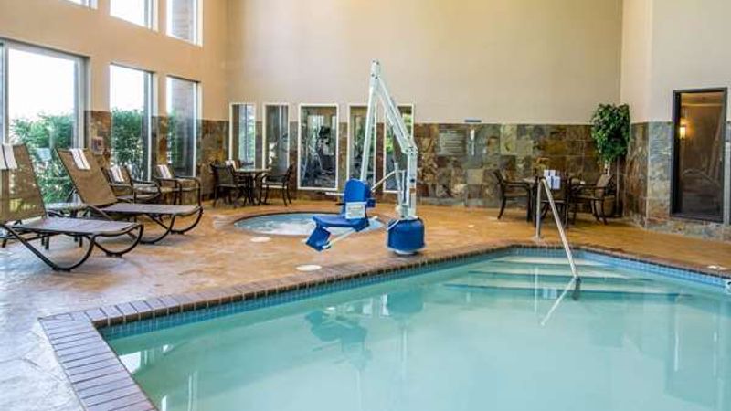 Photo of Comfort Inn & Suites