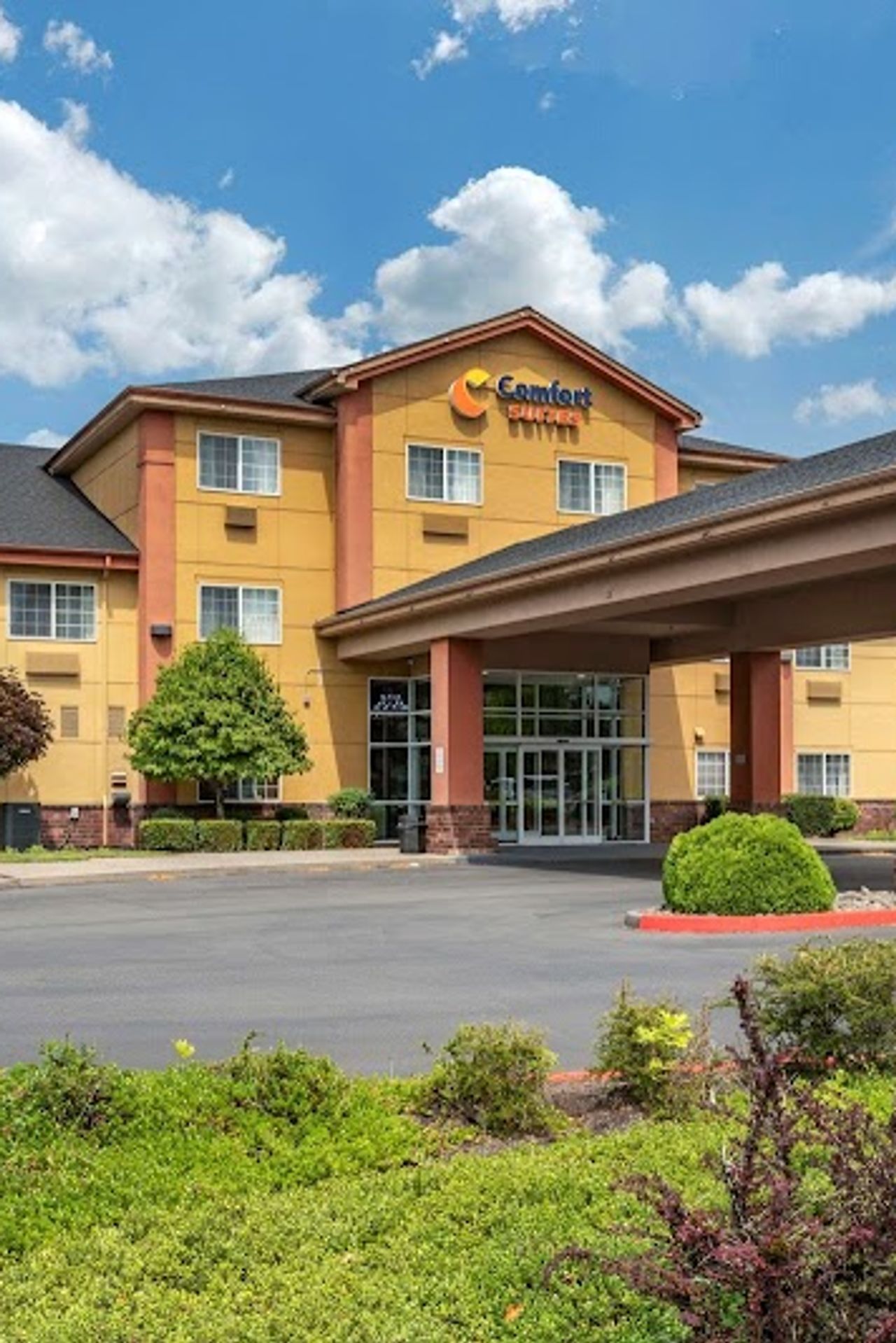 Photo of Comfort Suites Salem