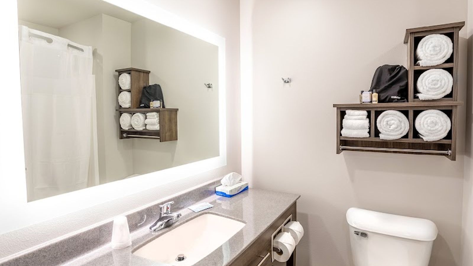 Photo of My Place Hotel-Medford, OR