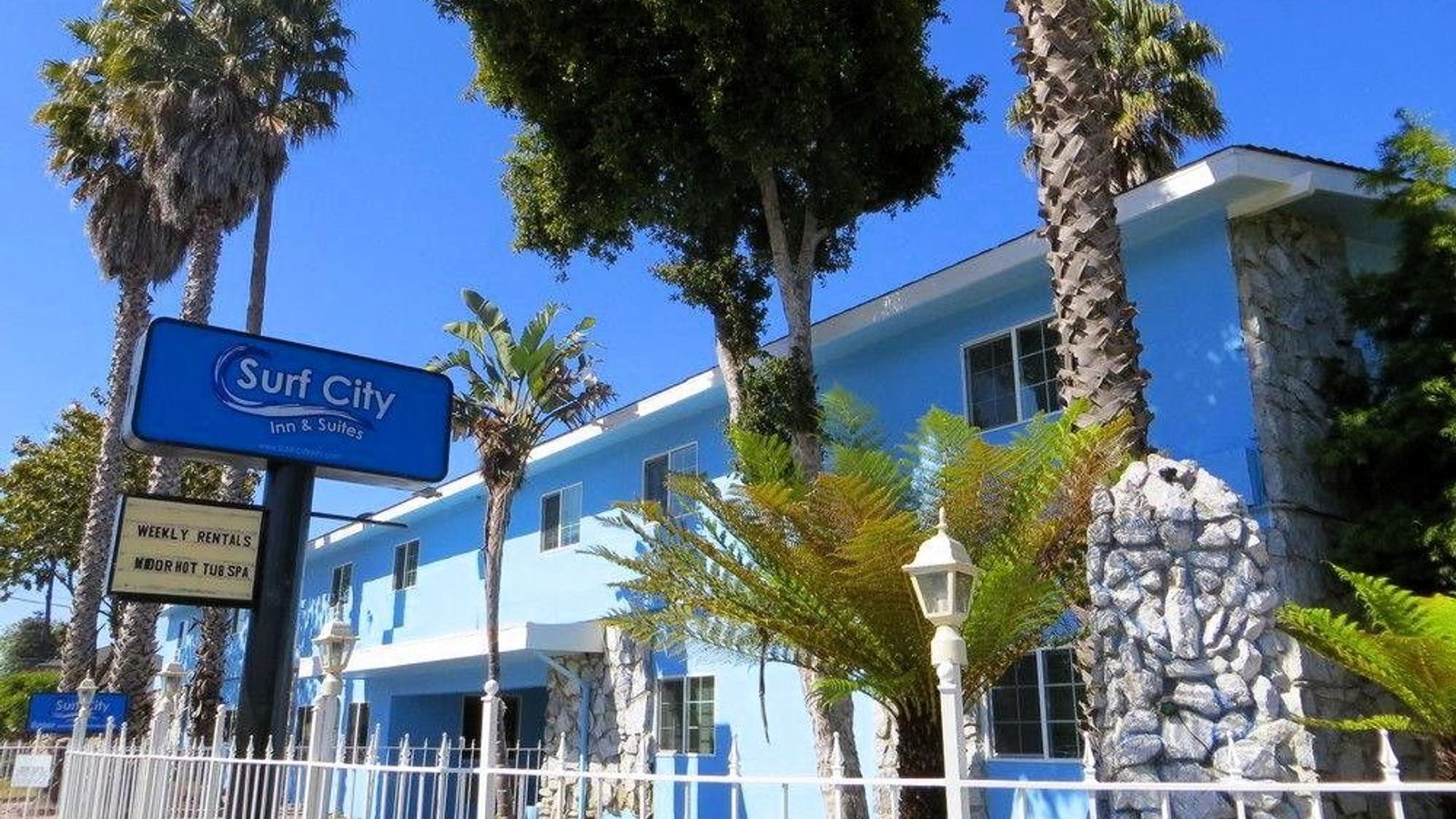 Surf City Inn & Suites