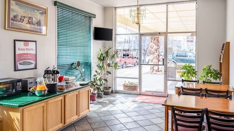 Photo of Econo Lodge