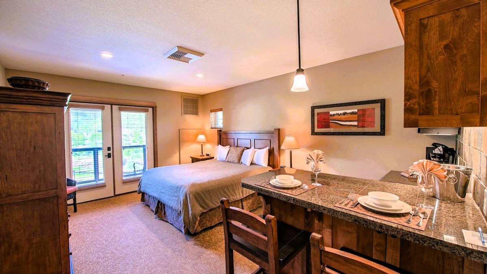 Silver Mountain Resort - Studio, 1 king bed, Kitchen