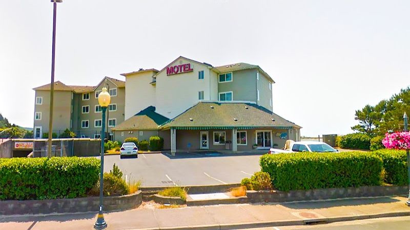 Siletz Bay Beachfront Hotel by OYO Lincoln City