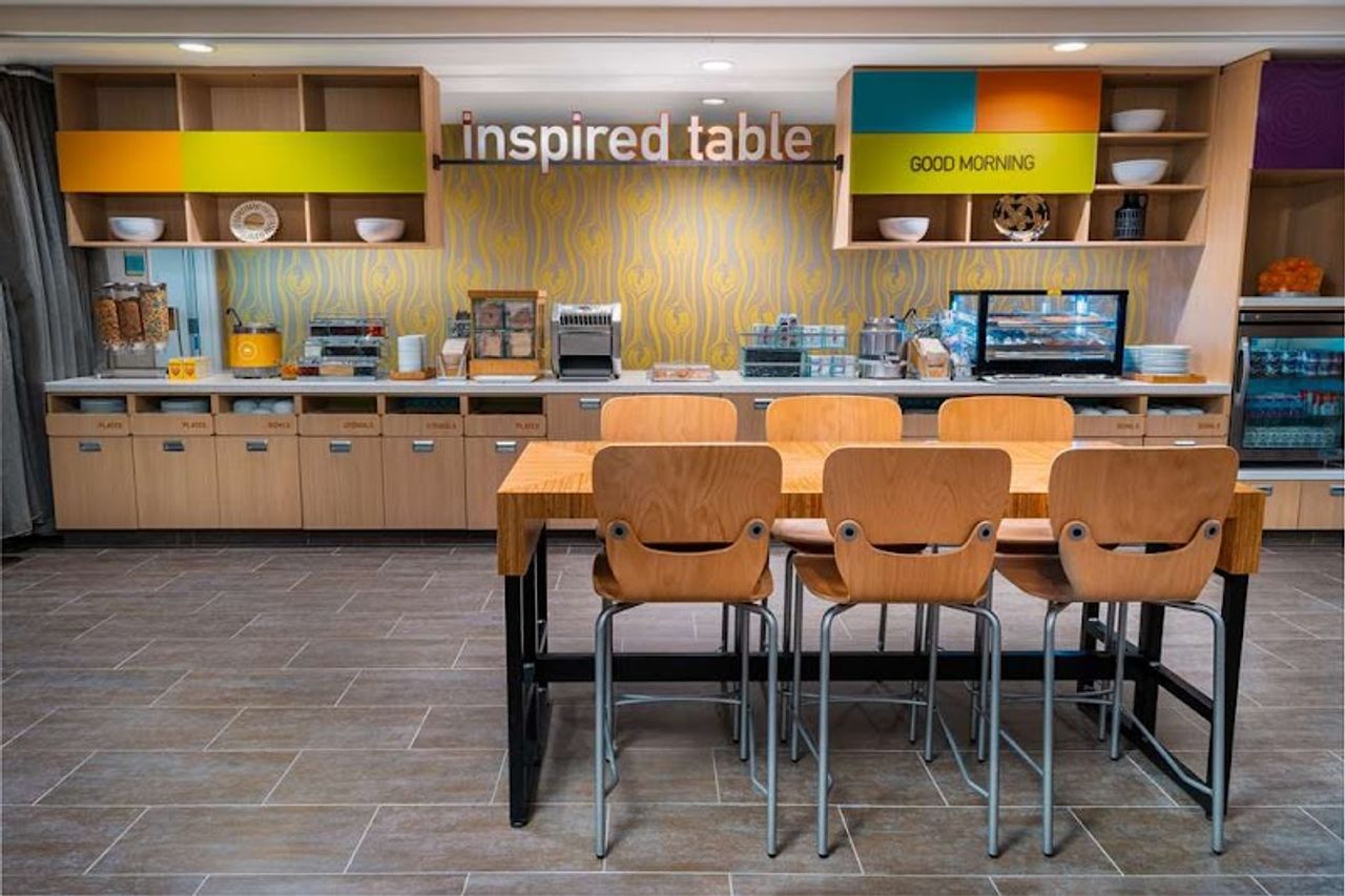 Photo of Home2 Suites by Hilton Bakersfield