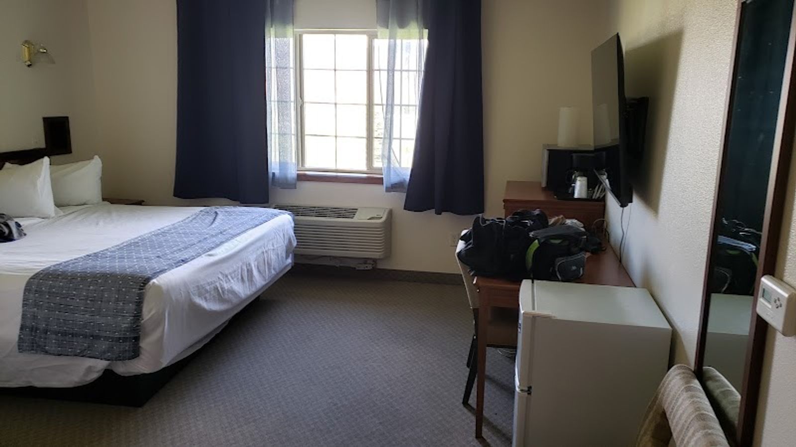 Photo of RED ROCK LODGE