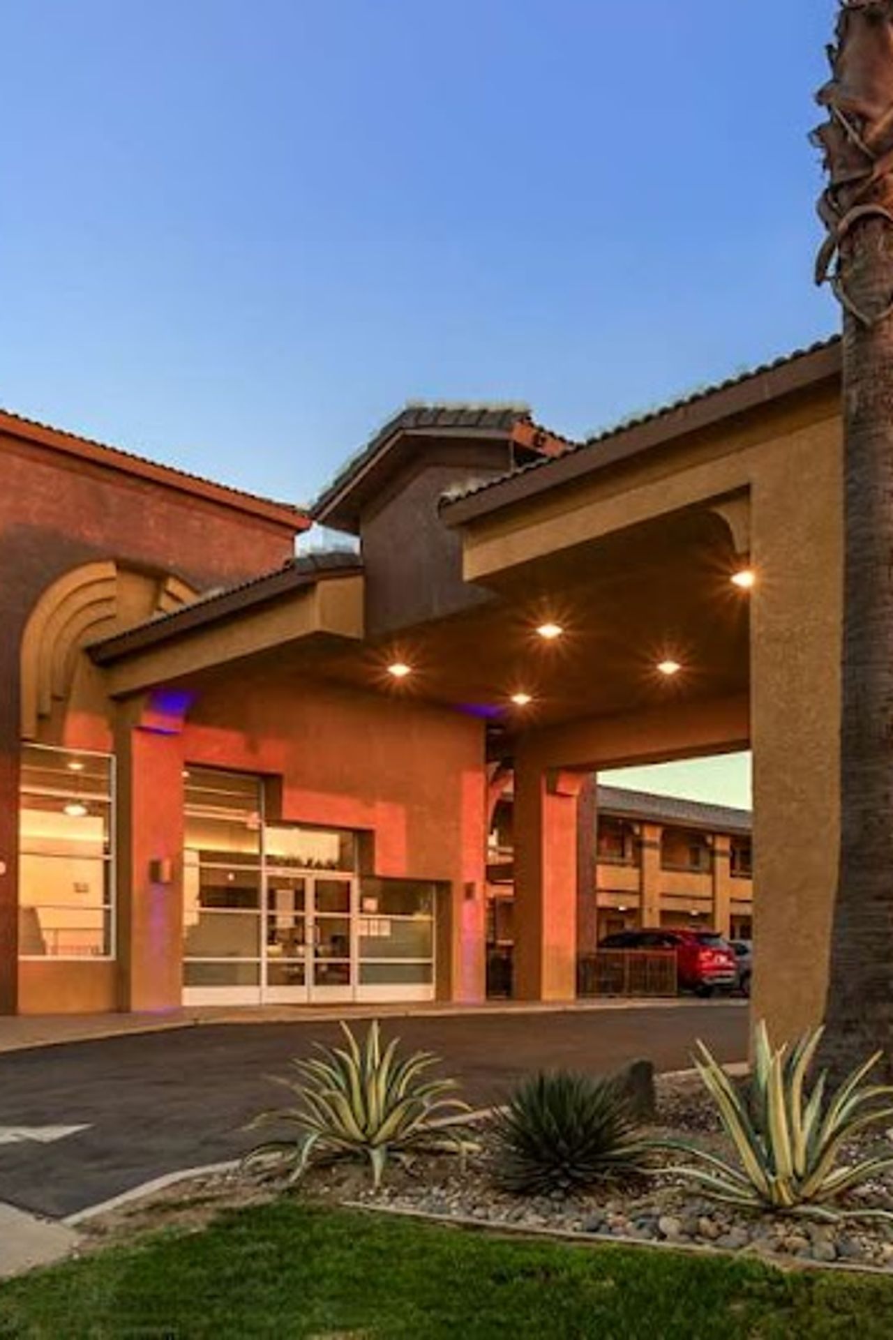 Photo of Best Western Heritage Inn