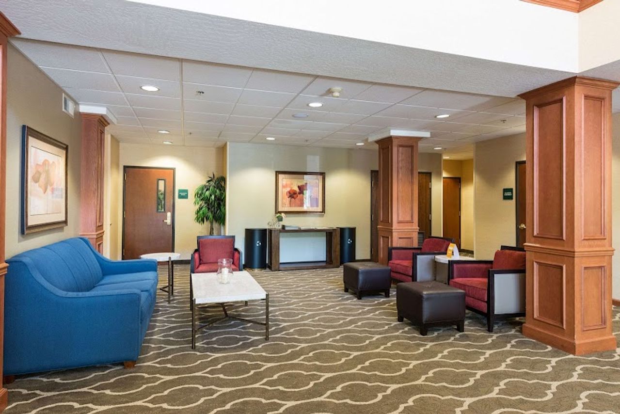 Photo of Comfort Suites Springfield RiverBend Medical - Lobby