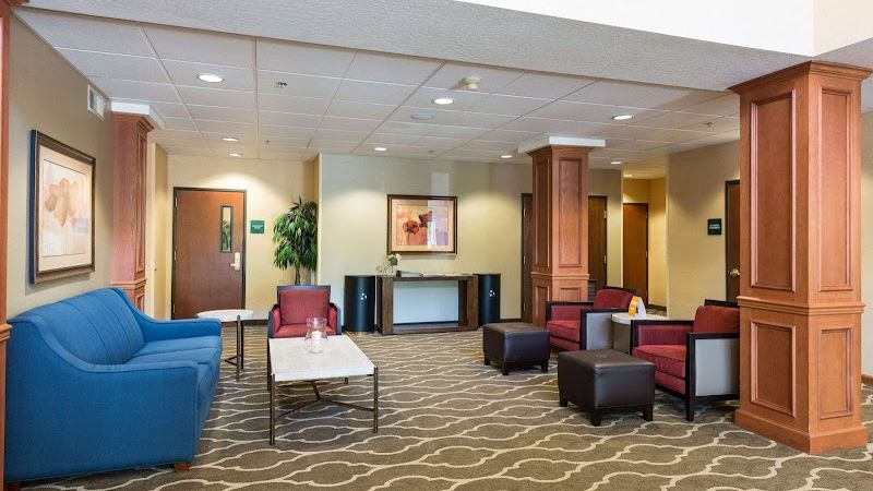 Photo of Comfort Suites Springfield RiverBend Medical - Lobby