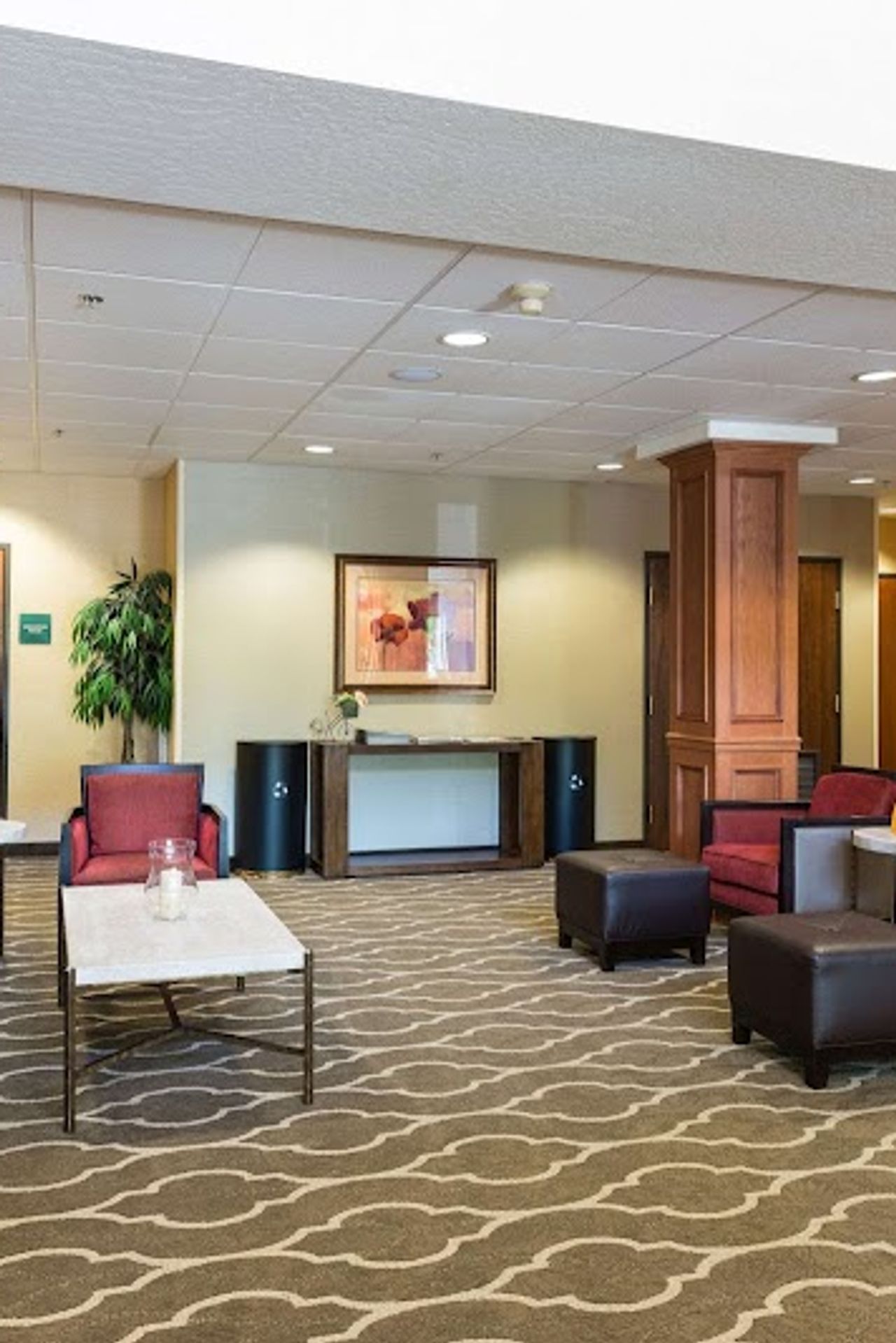 Photo of Comfort Suites Springfield RiverBend Medical - Lobby