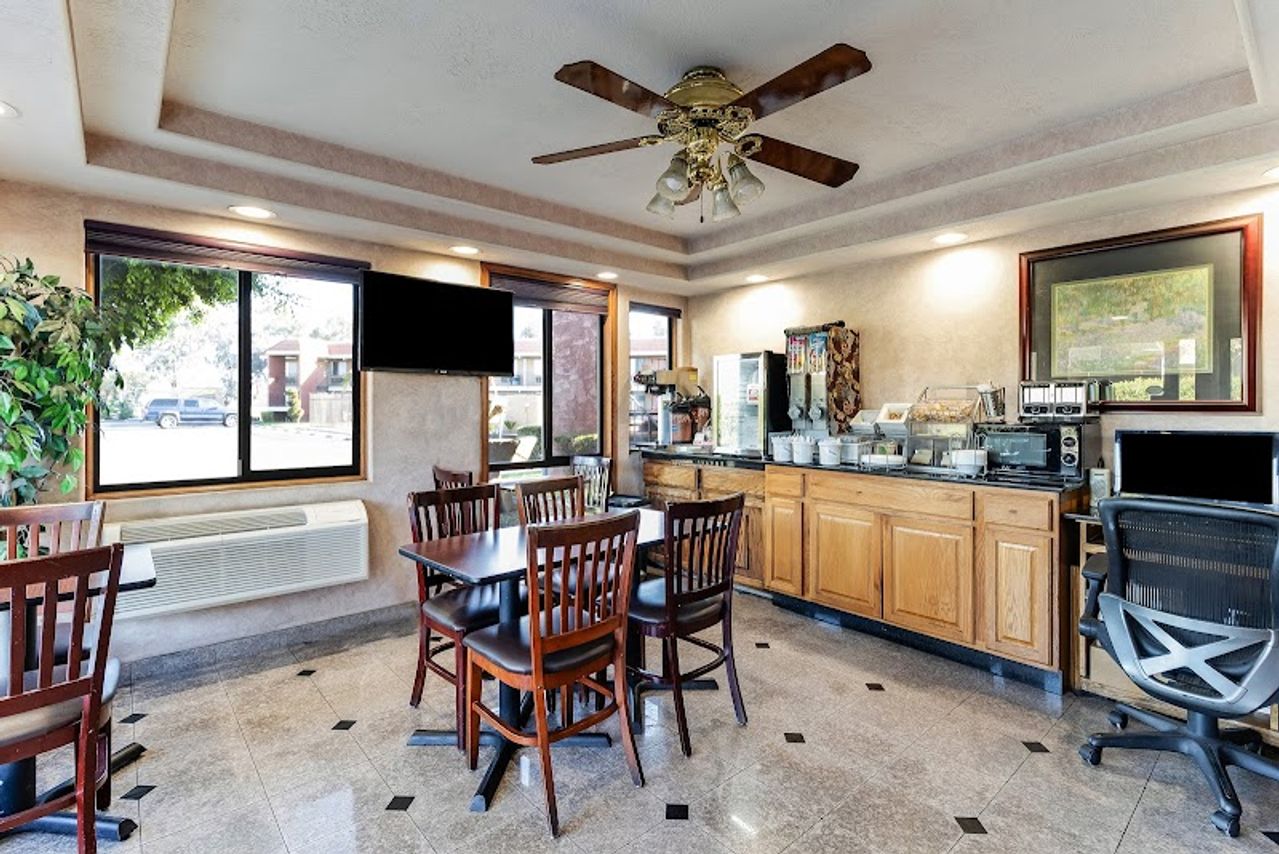 Photo of Knights Inn Madera