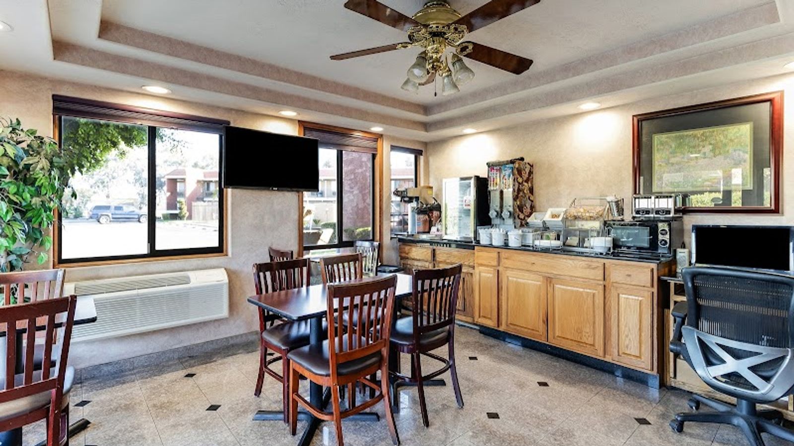 Photo of Knights Inn Madera