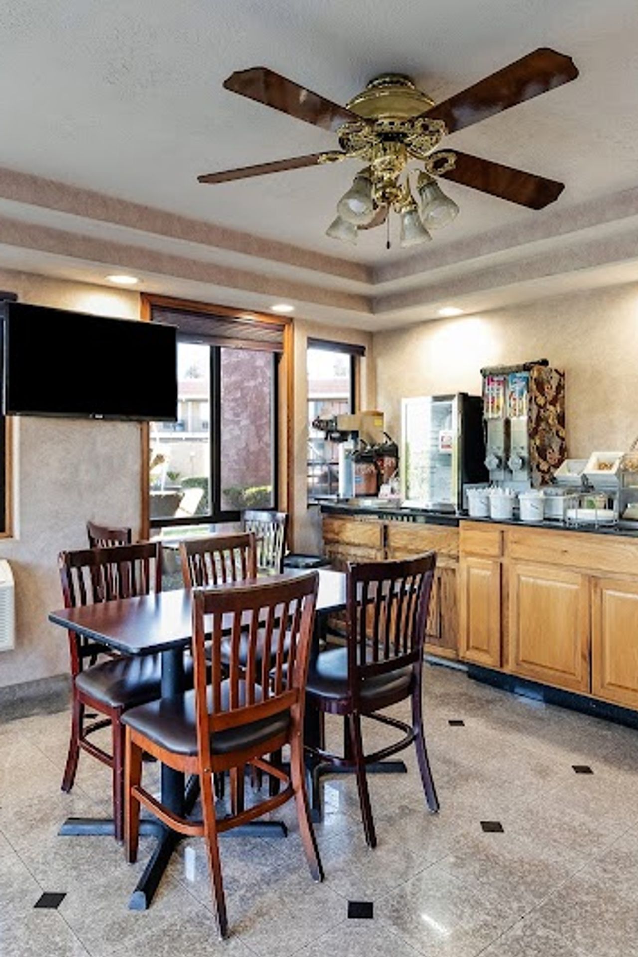 Photo of Knights Inn Madera