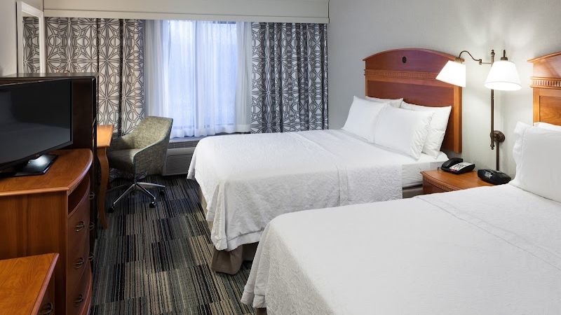 Photo of Hampton Inn & Suites Tulare