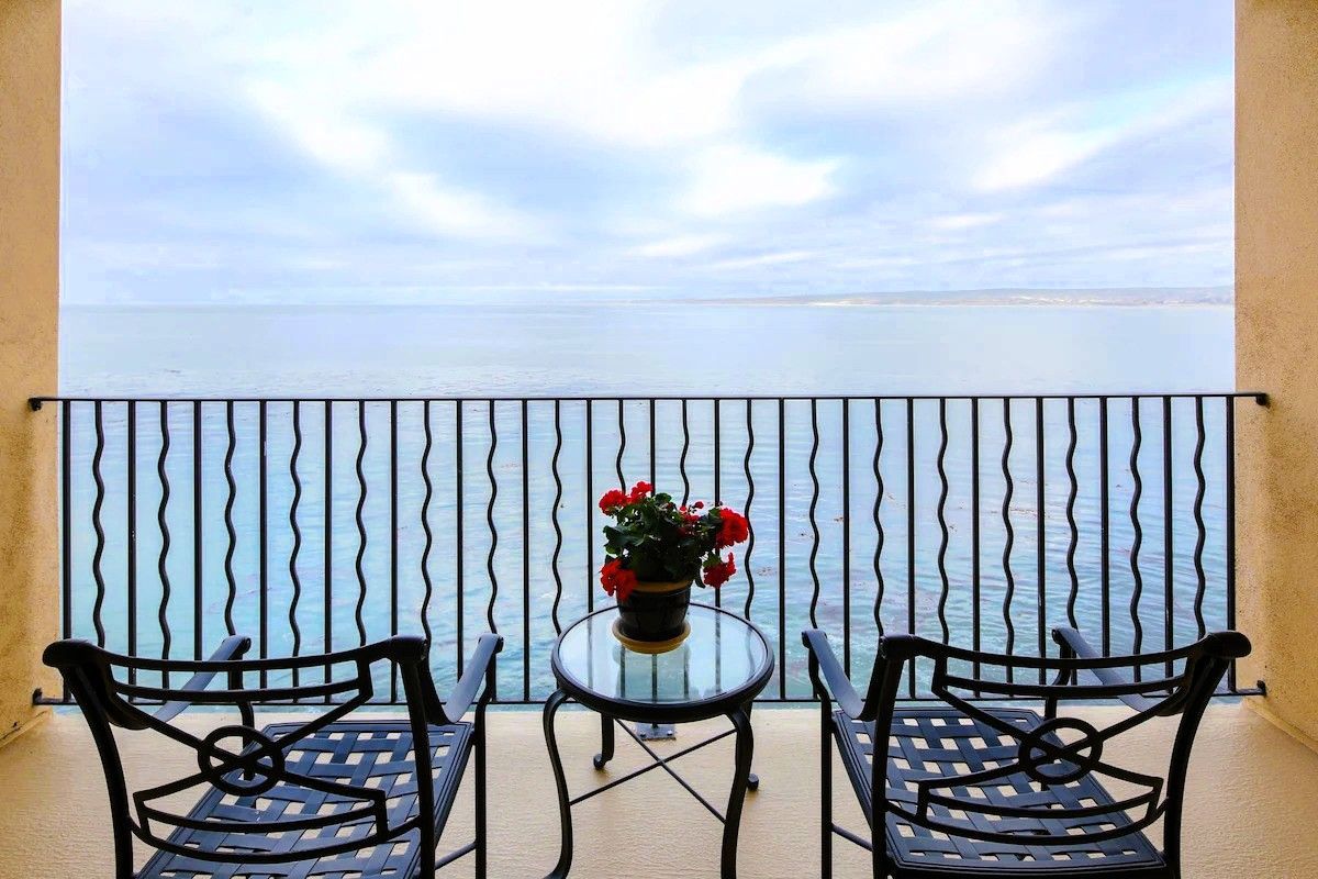 Photo of Monterey Bay Inn - Private Balcony