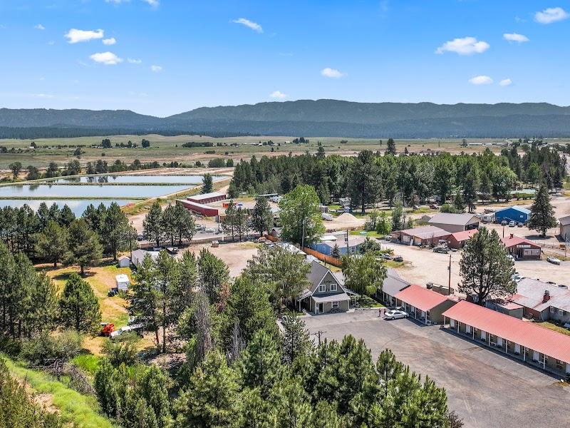 Photo of Birch Glen Lodge and Motel