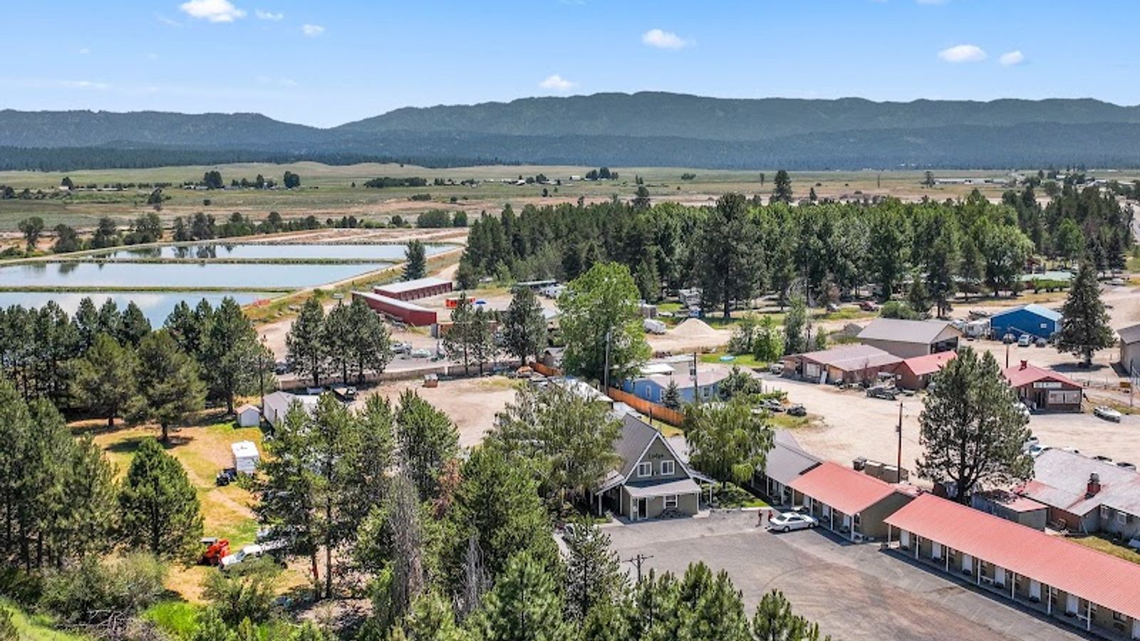 Photo of Birch Glen Lodge and Motel
