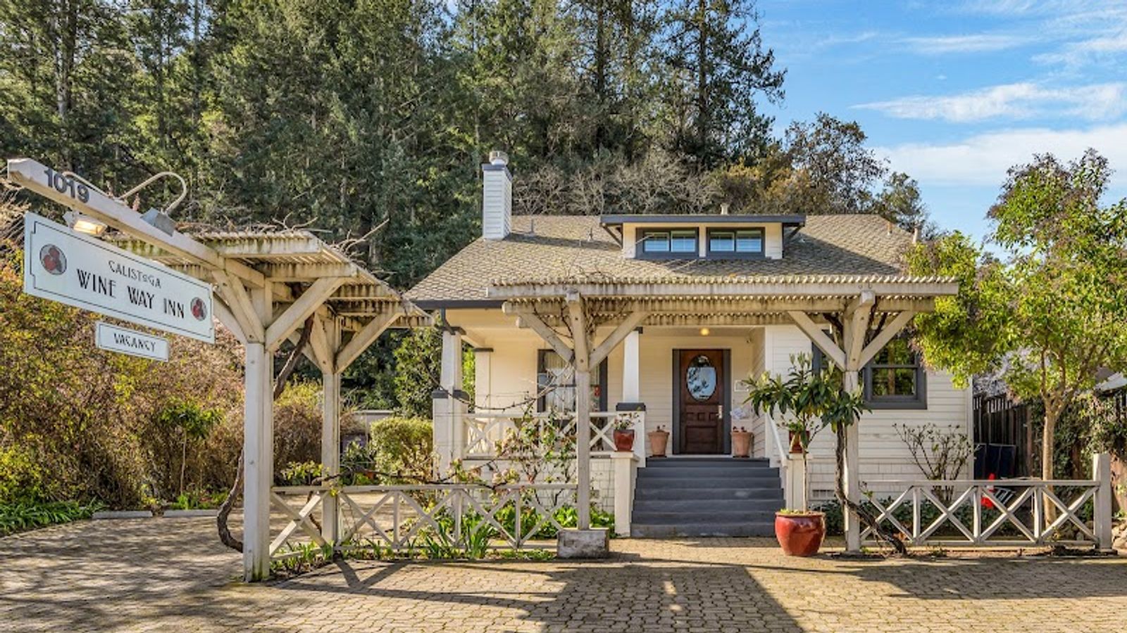 Photo of Calistoga Wine Way Inn