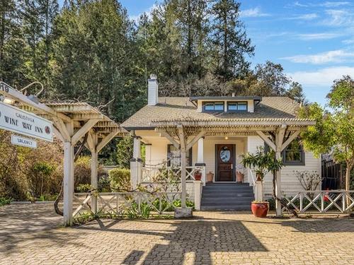 Photo of Calistoga Wine Way Inn