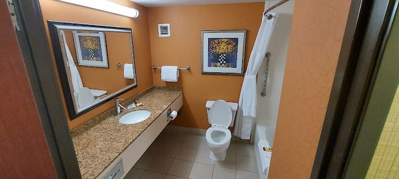 Photo of Best Western Plus Fresno Airport Hotel