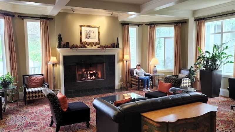 Photo of Plaza Inn & Suites