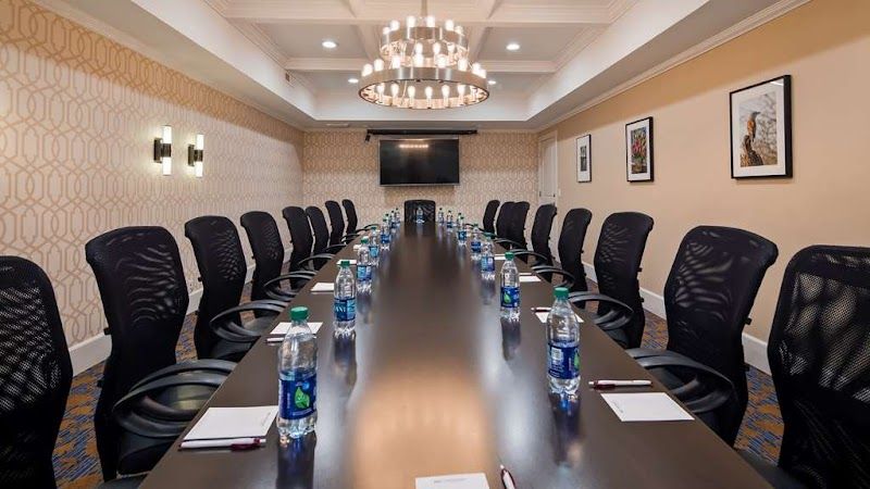 Photo of Best Western Plus Palm Court Hotel