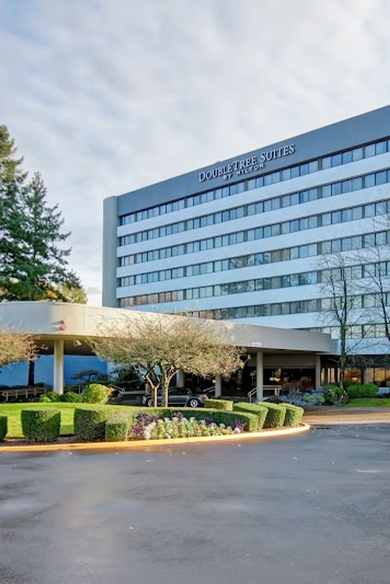 Photo of DoubleTree Suites by Hilton Hotel Seattle Airport - Southcenter