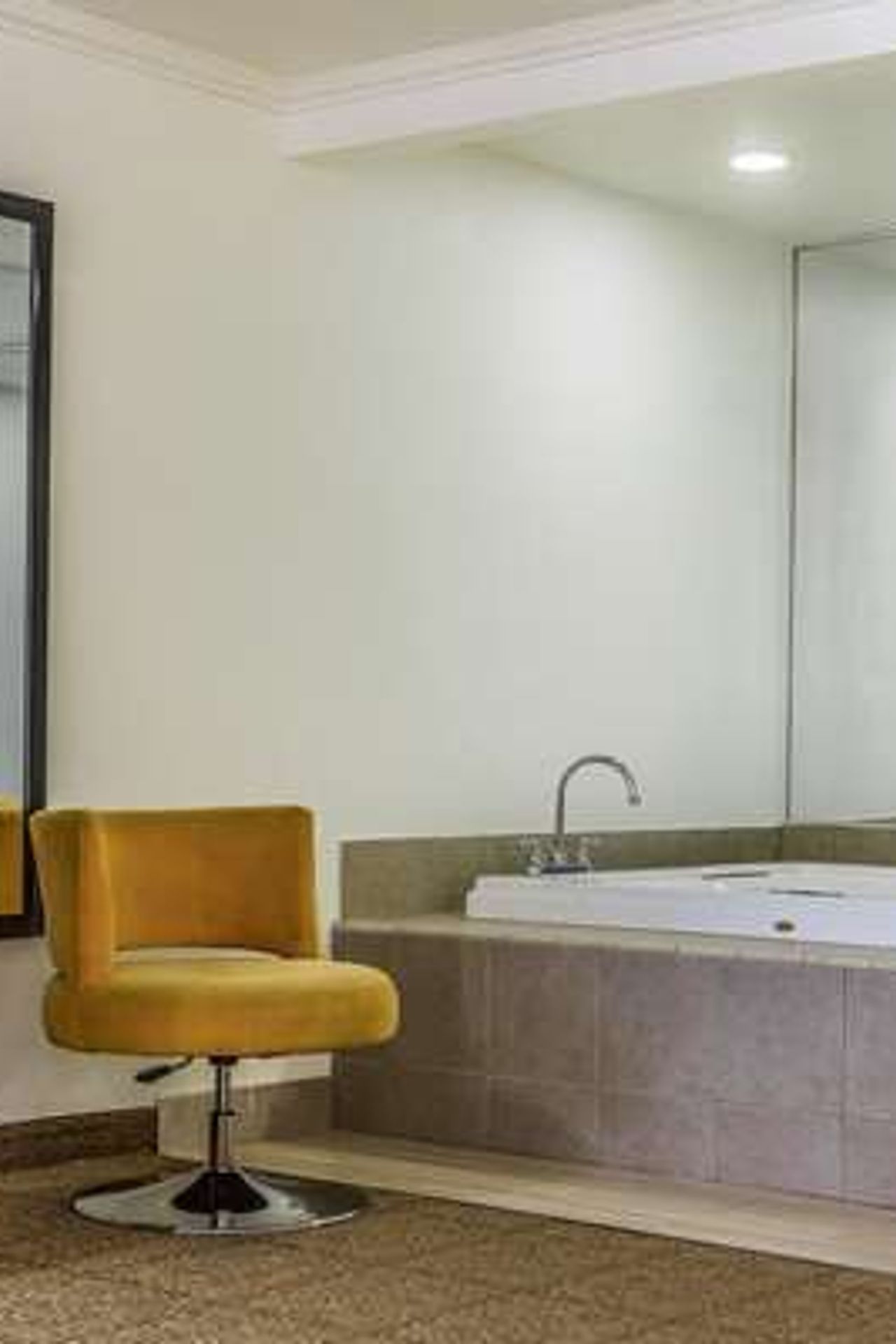 Photo of Comfort Inn Santa Cruz North - Private in-room hot tub