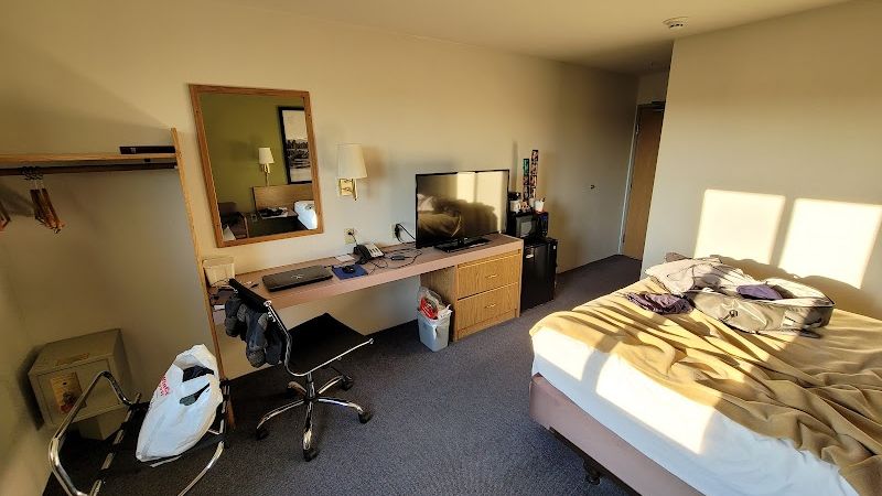 Photo of Super 8 by Wyndham Redmond