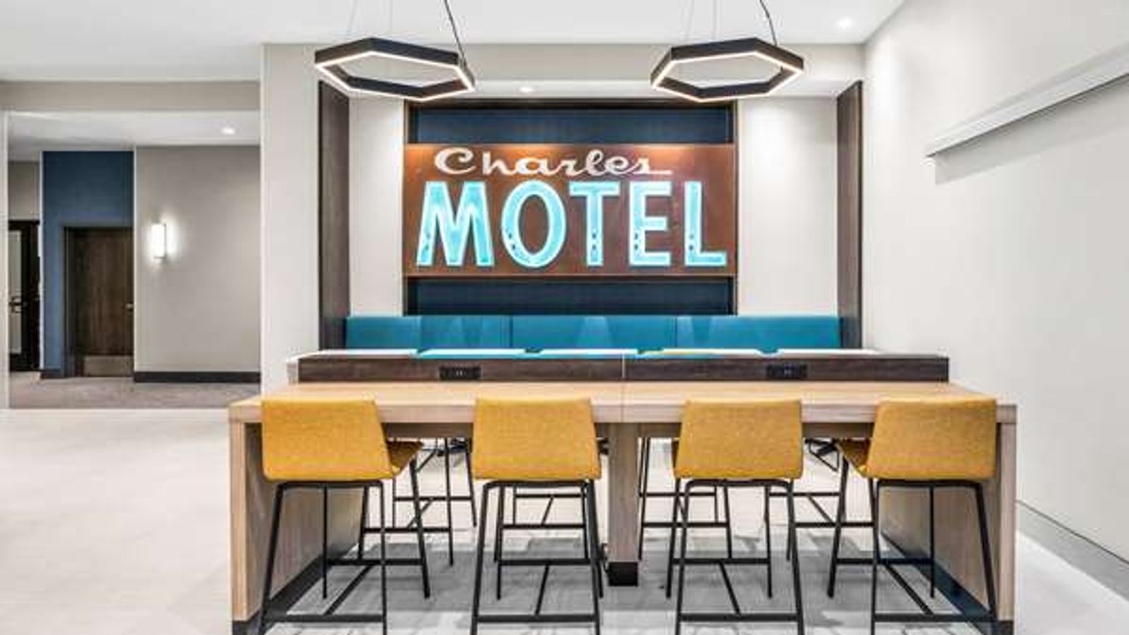 Photo of La Quinta Inn & Suites by Wyndham San Jose Airport-Downtown