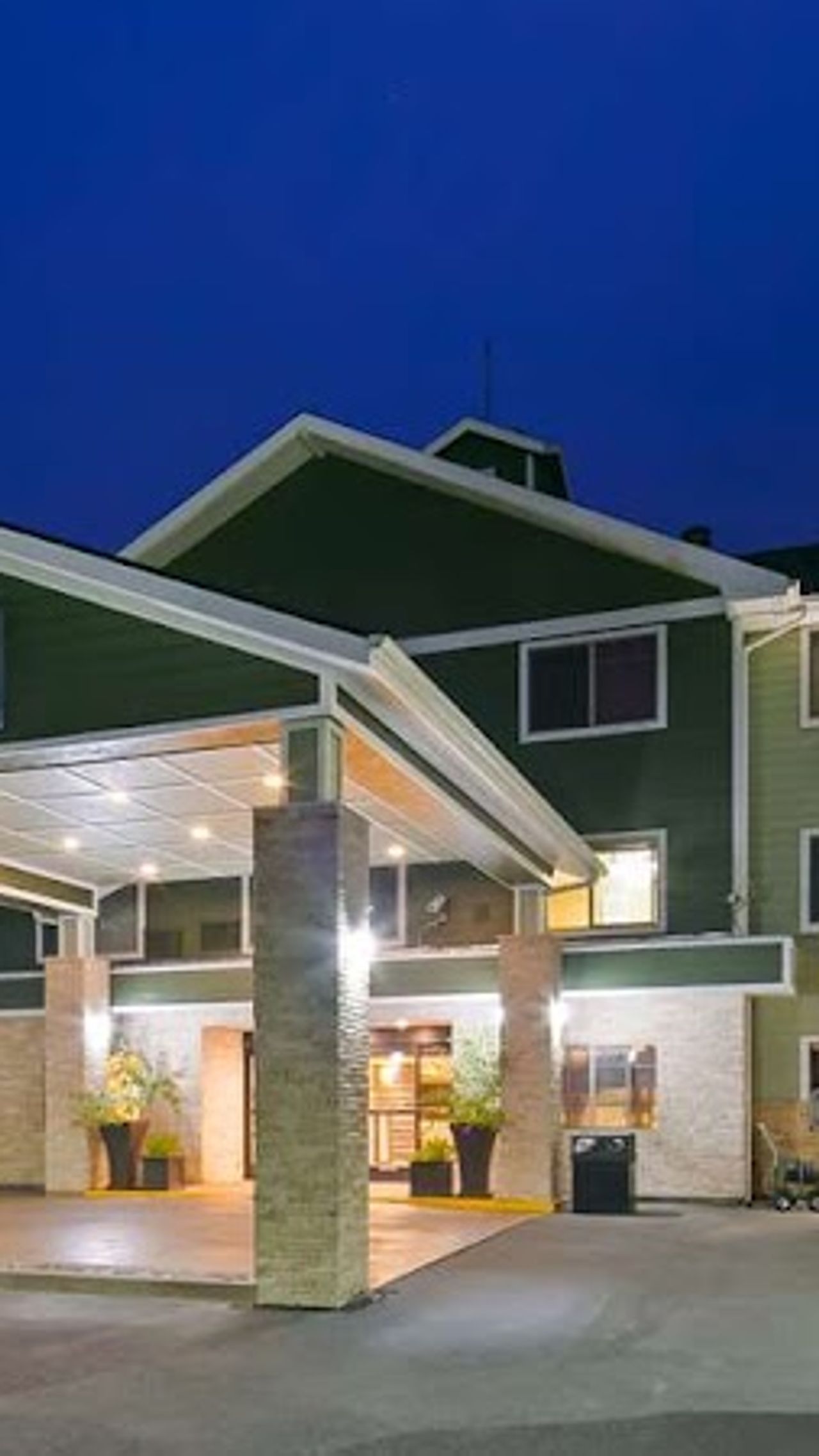 Photo of Best Western Long Beach Inn