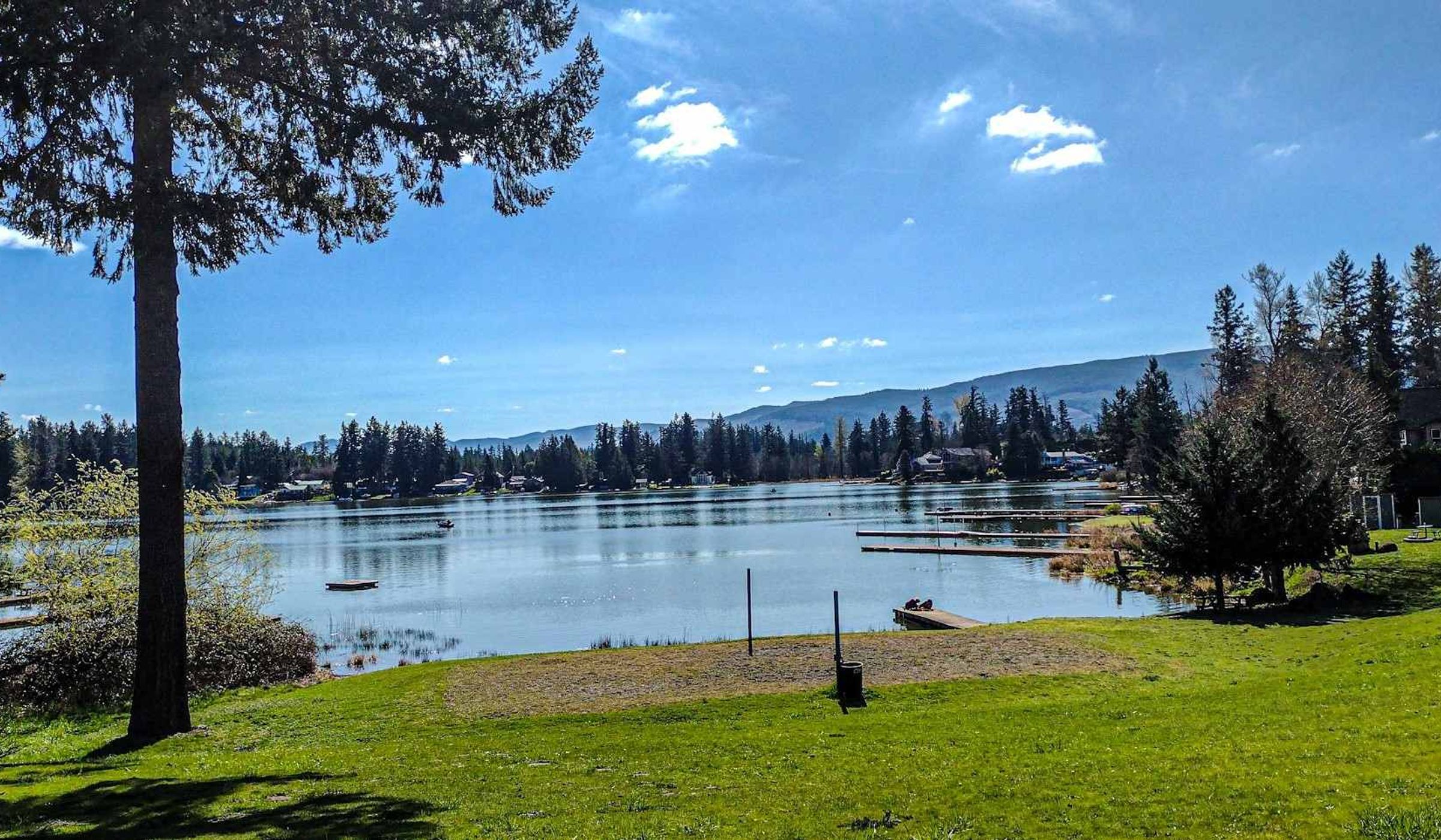 Lake Lawrence, Washington, USA