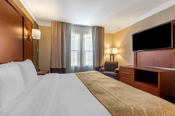 Photo of Comfort Suites Visalia - Convention Center