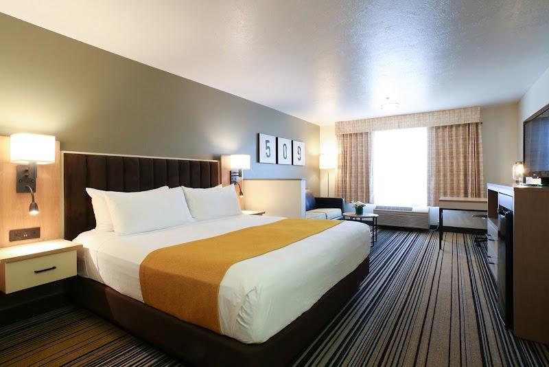 Photo of Oxford Suites Spokane Valley