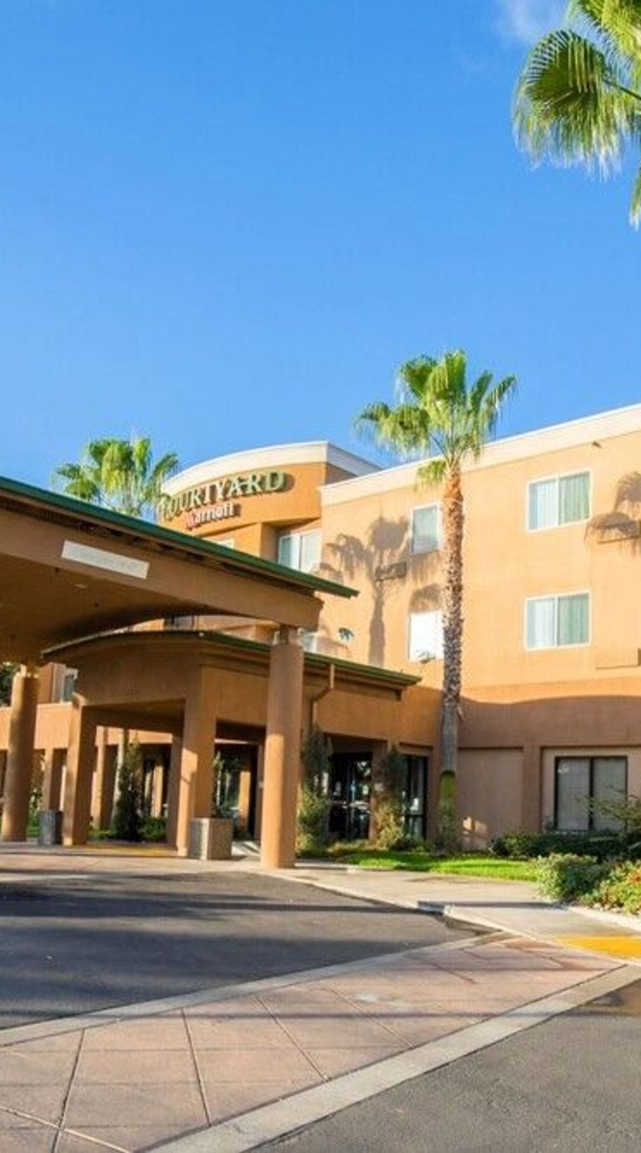 Courtyard Merced