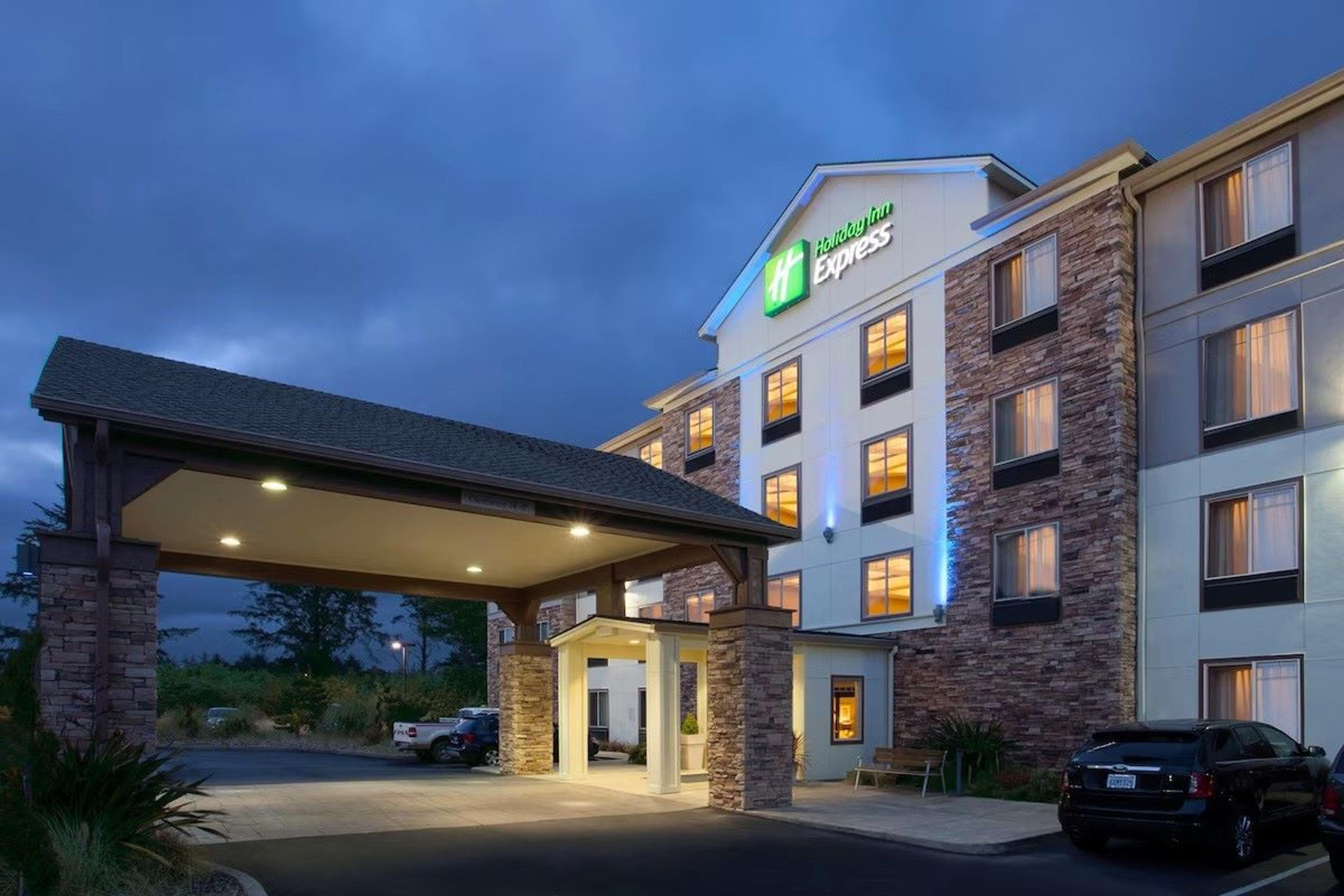 Holiday Inn Express & Suites Newport, an IHG Hotel