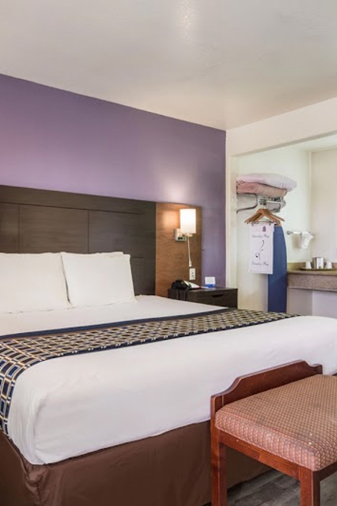 Photo of Carmel Hill Lodge Monterey - Standard King Room