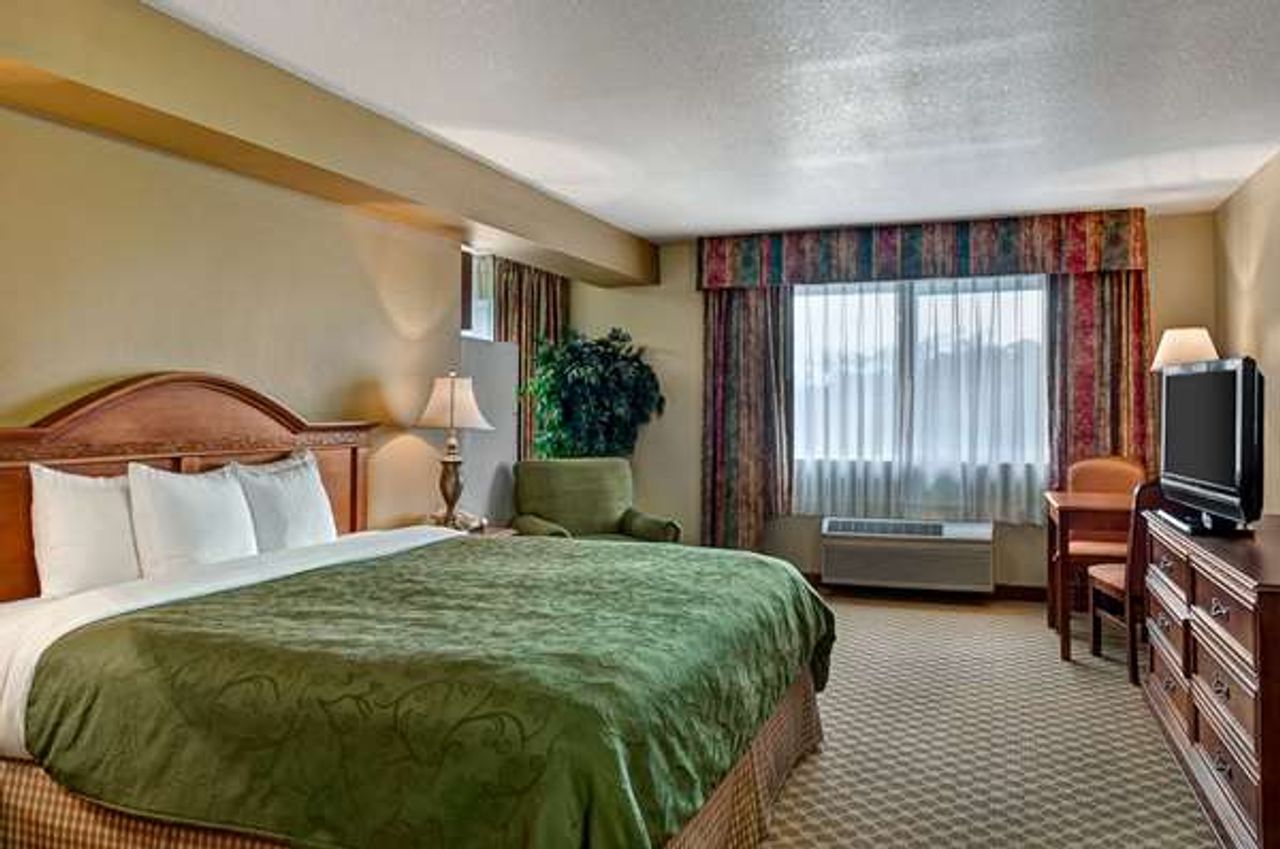 Photo of Country Inn & Suites by Radisson, Portland International Airport, OR