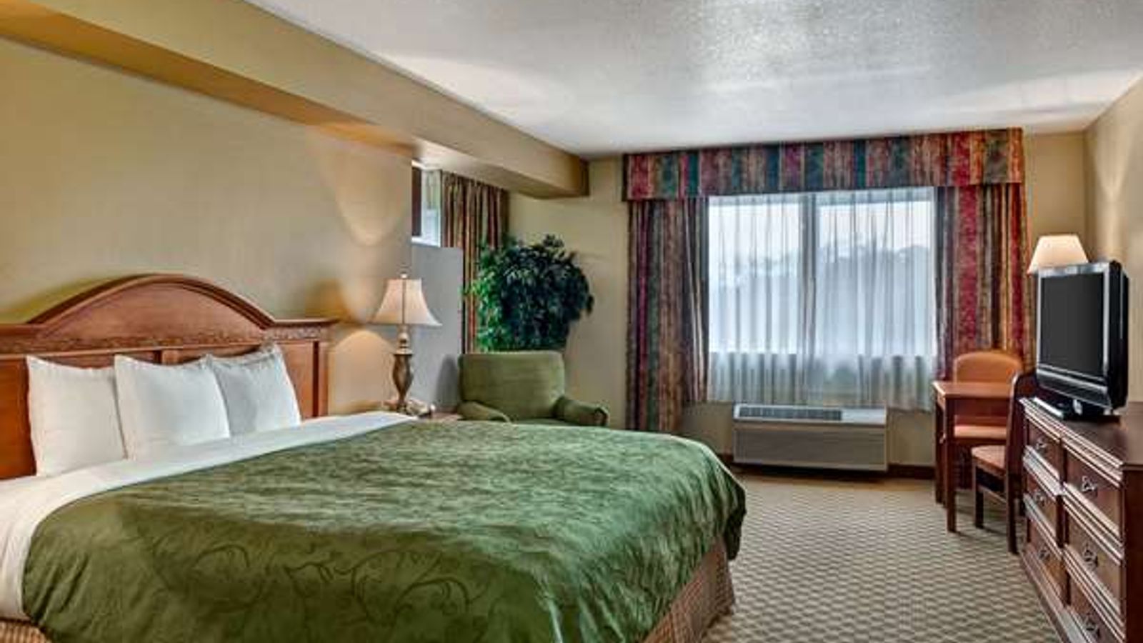 Photo of Country Inn & Suites by Radisson, Portland International Airport, OR