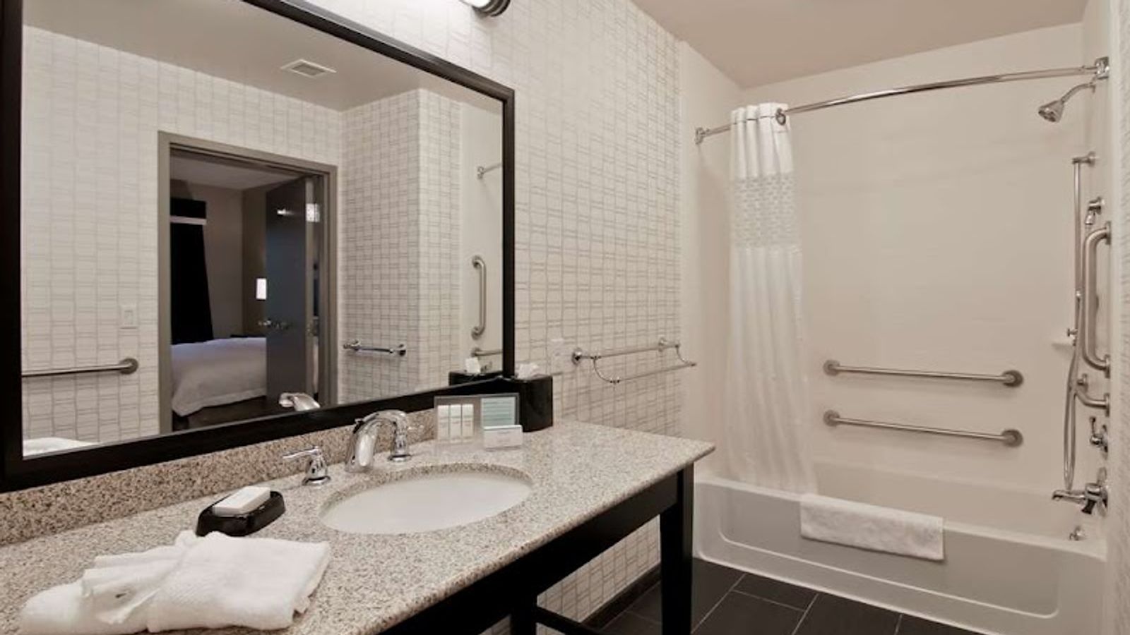 Photo of Hampton Inn & Suites Bellevue Downtown-Seattle