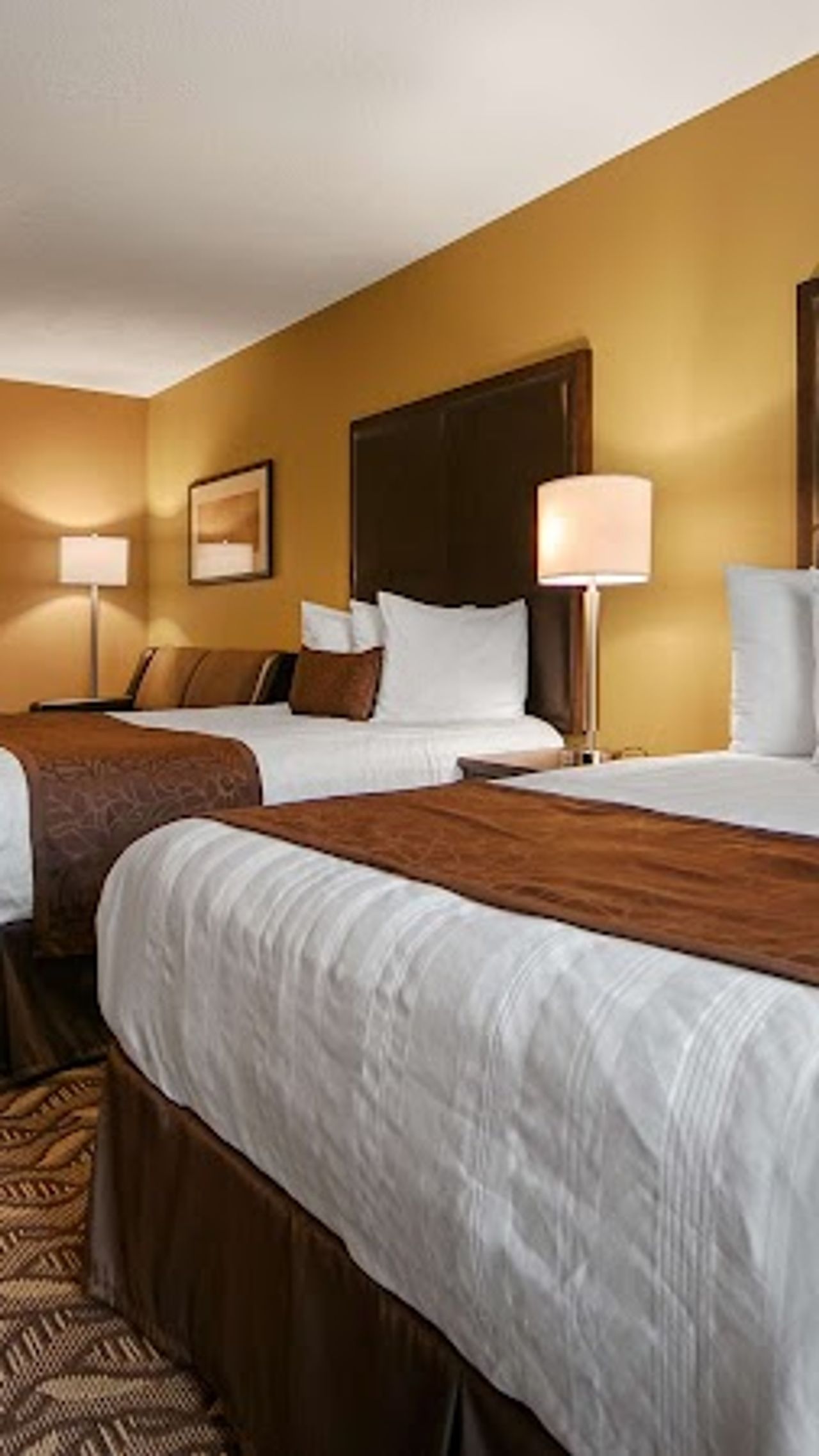 Photo of Best Western Grand Manor Inn