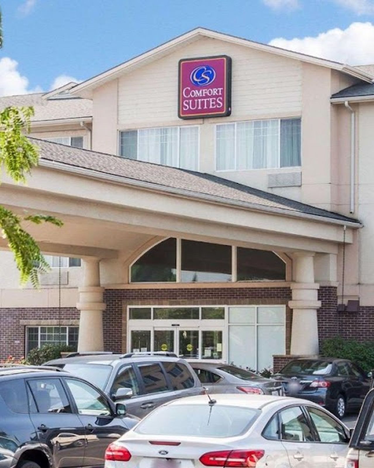 Photo of Comfort Suites Airport