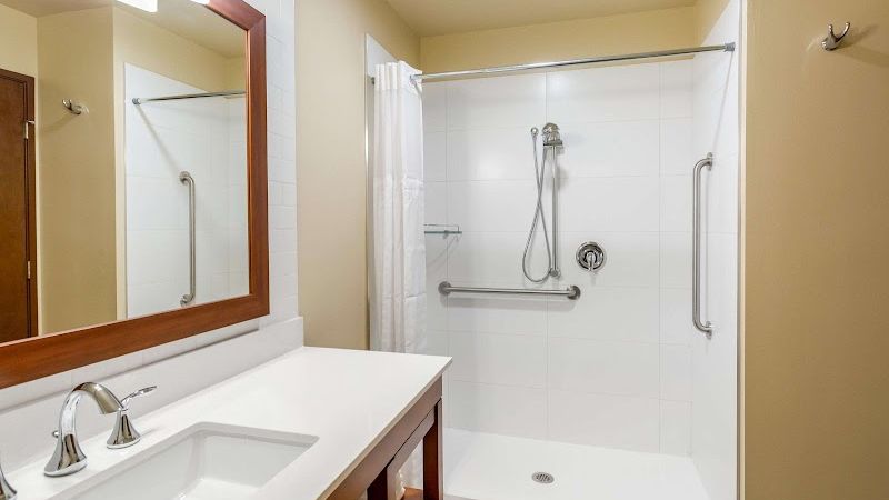 Photo of Comfort Suites Burlington near I-5